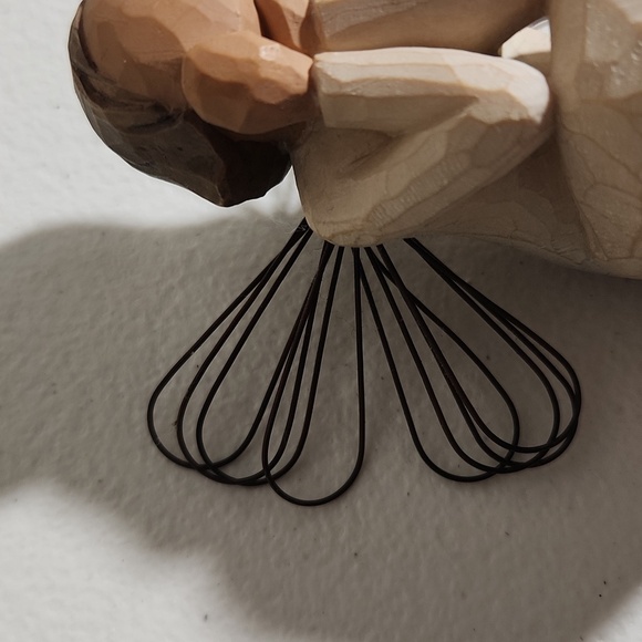 Willow Tree Figure Angel of Caring Demaco Susan Lordi 2001 - Picture 10 of 10